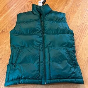 Vineyard Vines oversized puffer vest in turf Green size small NWT